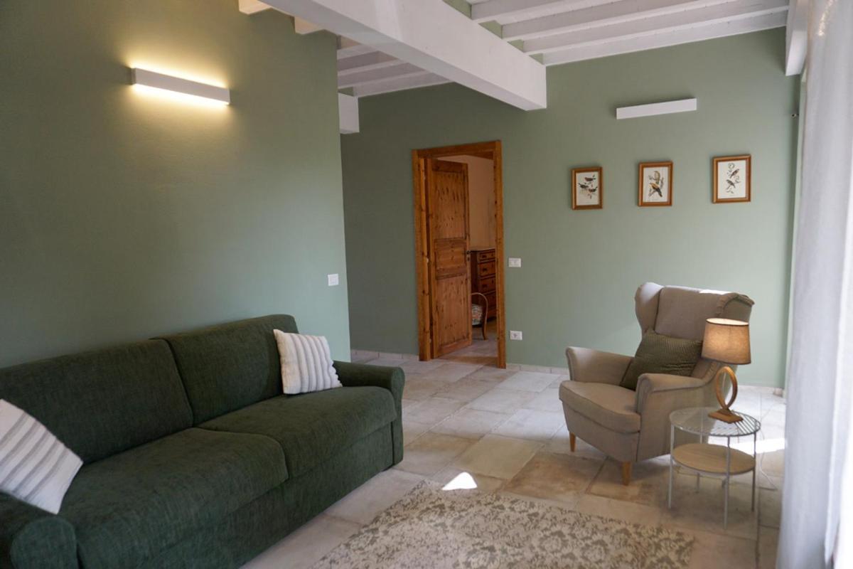 Agriturismo Cheloni Guasticce Zewnętrze zdjęcie